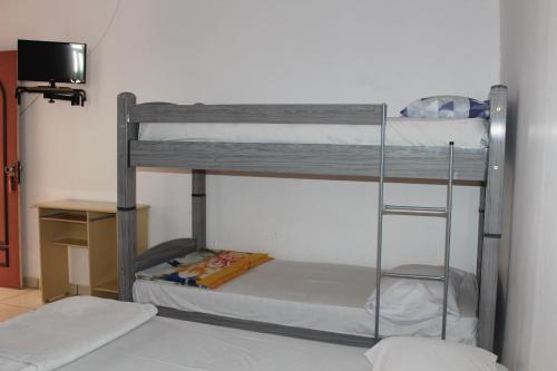 43183249.jpg