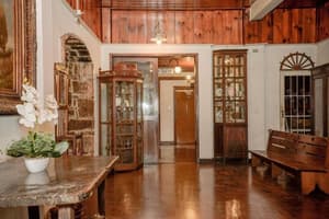 thumbnail: Interior