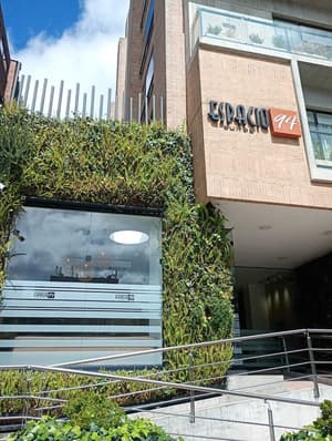 thumbnail: Exterior
