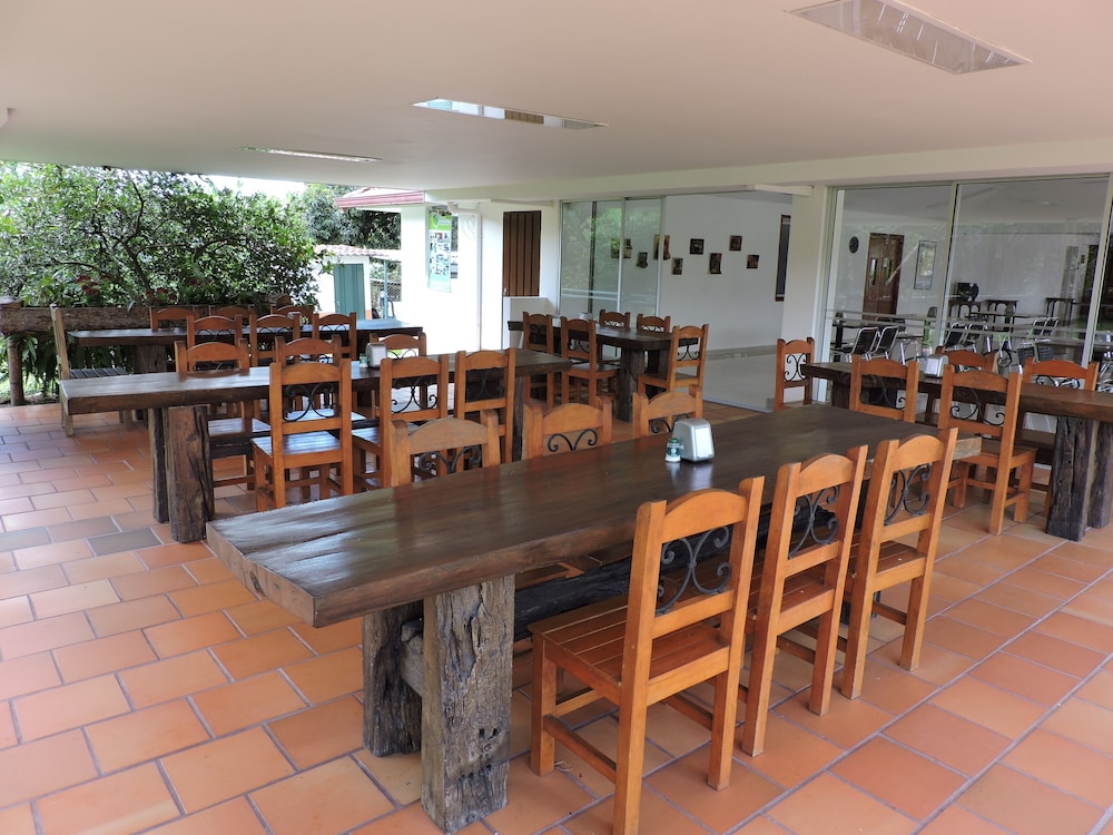 Restaurant-cafeteria