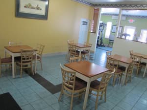 thumbnail: Breakfast area