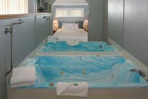 thumbnail: Jetted tub