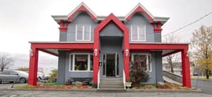 thumbnail: Interior entrance