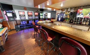 thumbnail: Bar (on property)