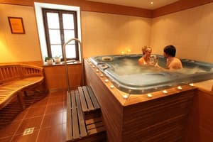 thumbnail: Pool
