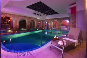 thumbnail: Interior detail