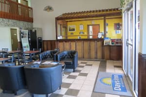 thumbnail: Breakfast area