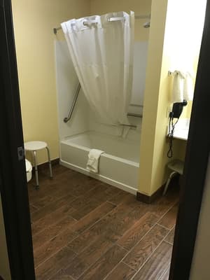 thumbnail: Bathroom