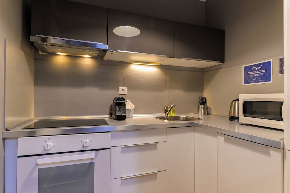 Private kitchenette