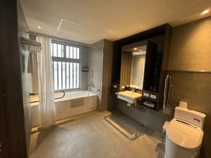 thumbnail: Bathroom
