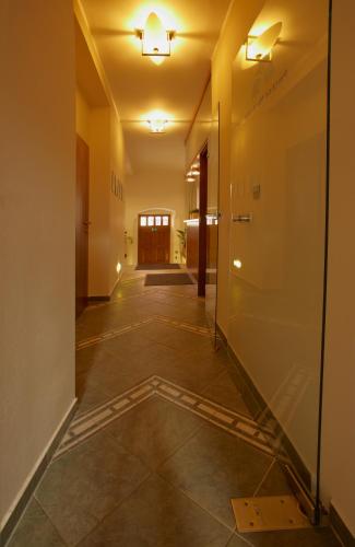 25190035.jpg