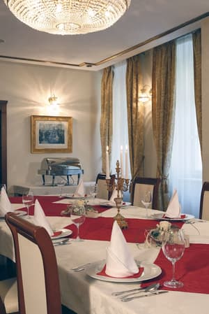 thumbnail: Banquet hall