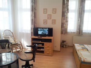 thumbnail: Living area