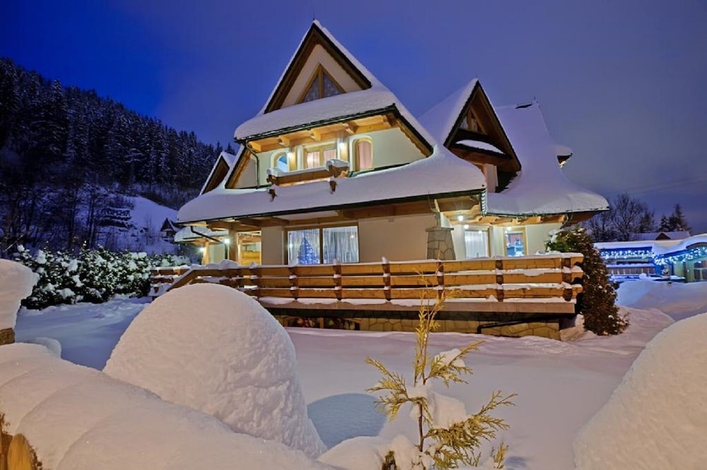 Front of property - evening/night
