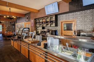 thumbnail: Restaurant