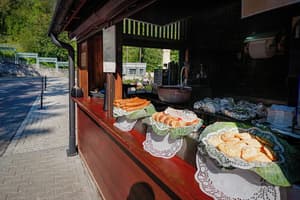 thumbnail: Restaurant