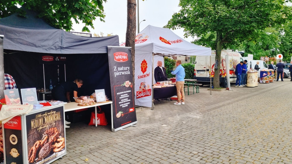 Outdoor banquet area