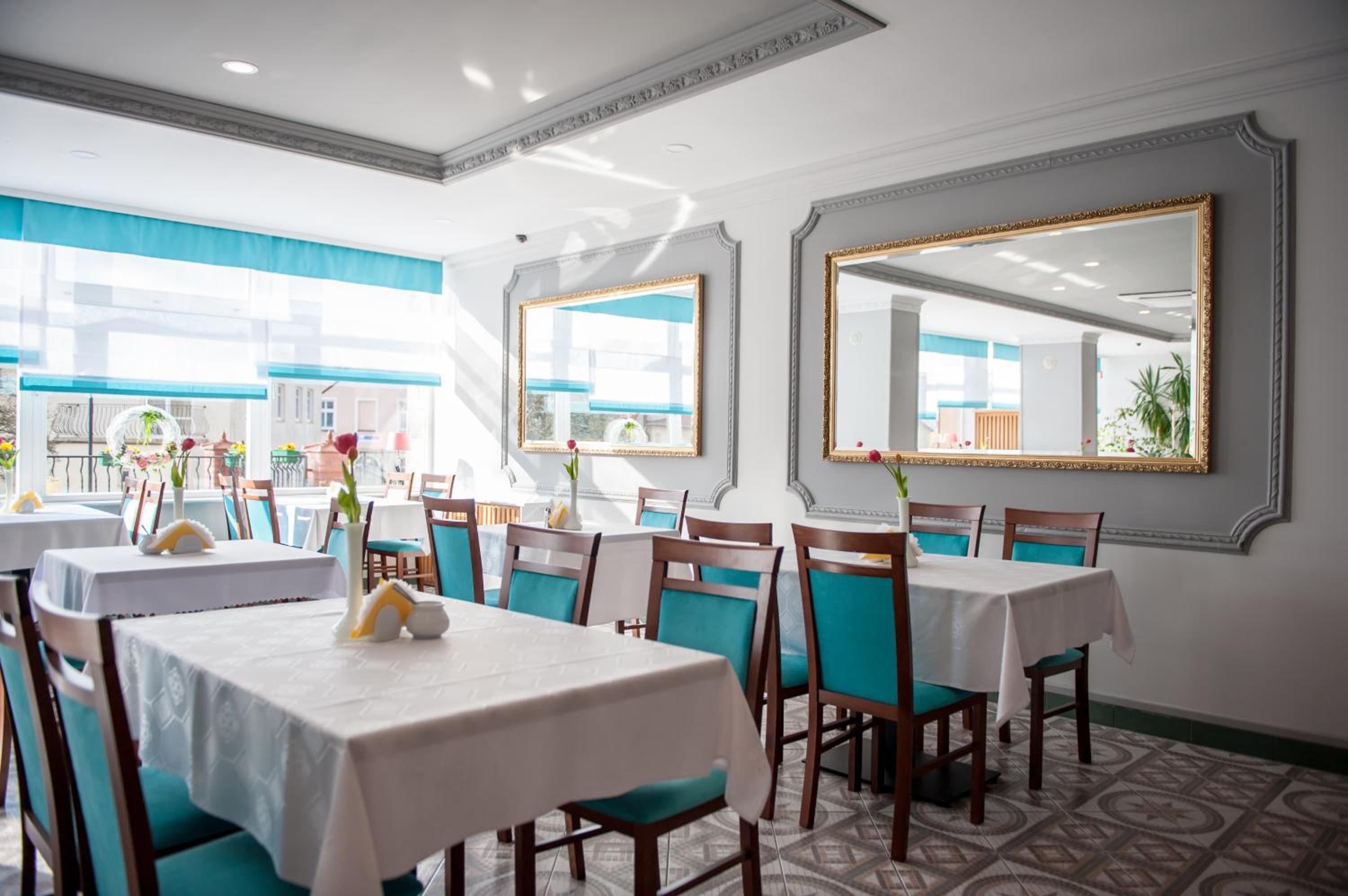 Restaurant-cafeteria