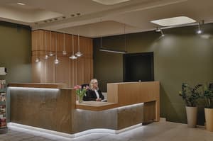 thumbnail: Reception