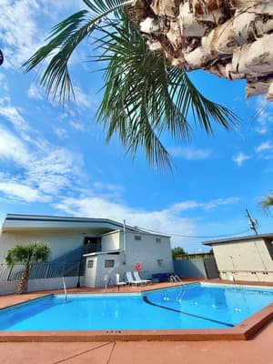 thumbnail: Outdoor pool