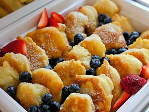 thumbnail: Breakfast buffet
