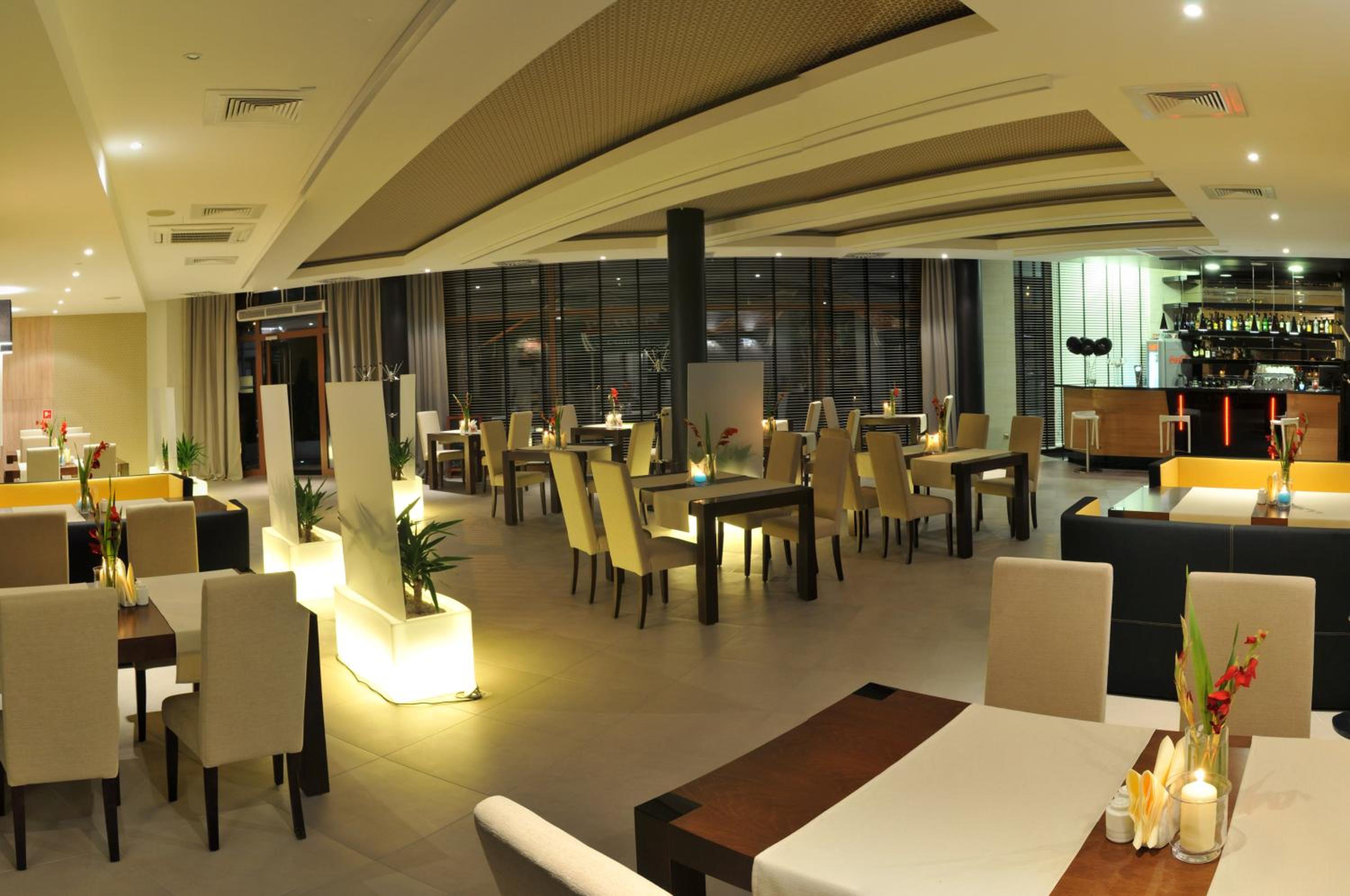 Restaurant-cafeteria