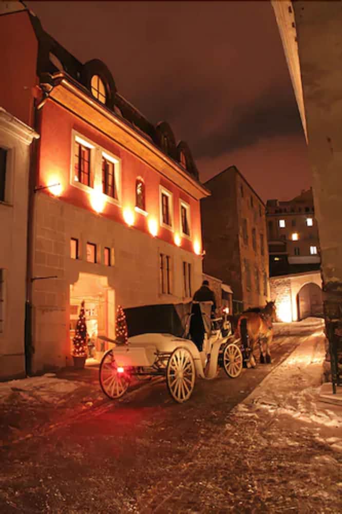Front of property - evening/night