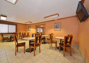 thumbnail: Breakfast area