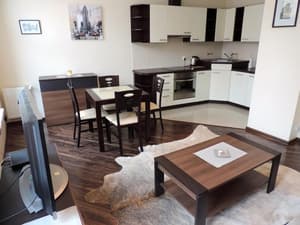 thumbnail: In-room dining