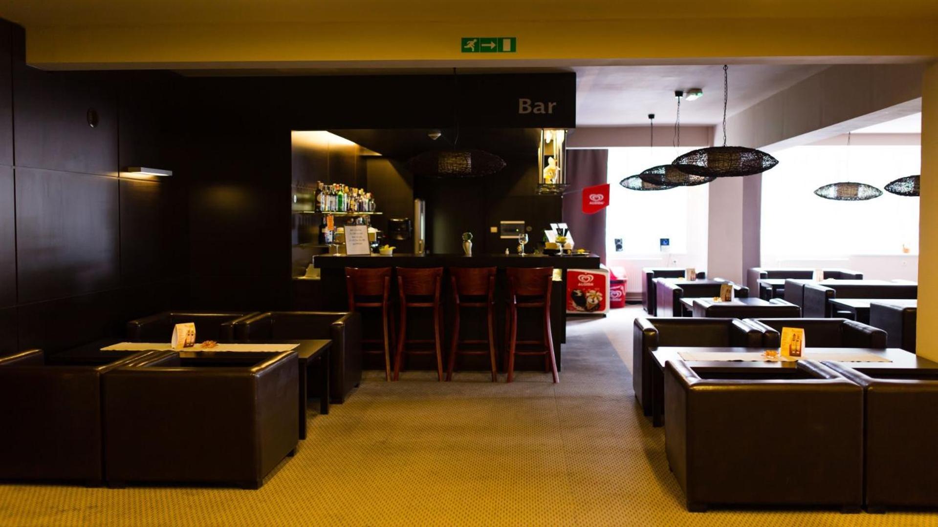 Restaurant-cafeteria