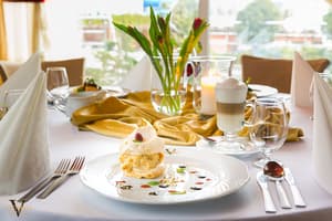 thumbnail: Restaurant