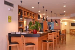 thumbnail: Cafe