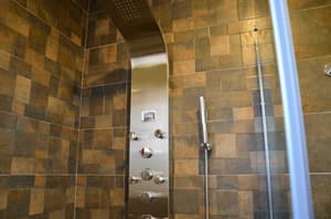 thumbnail: Bathroom shower