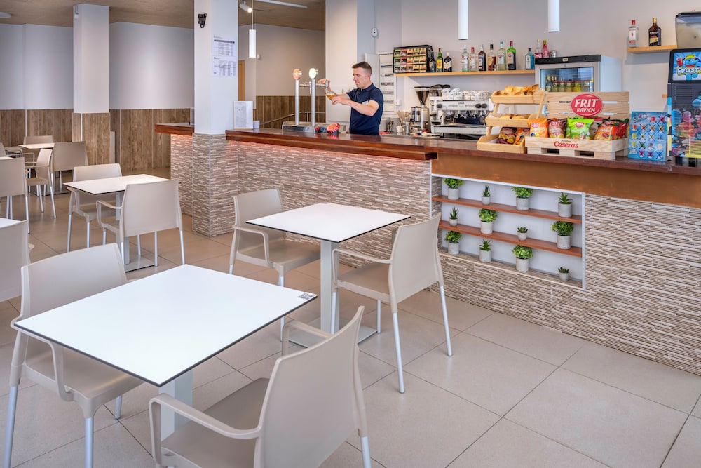 Coffee shop