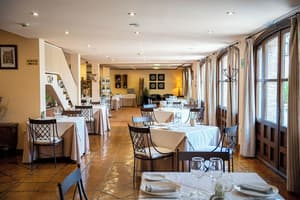 thumbnail: Restaurant