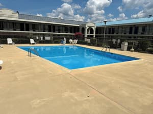 thumbnail: Pool