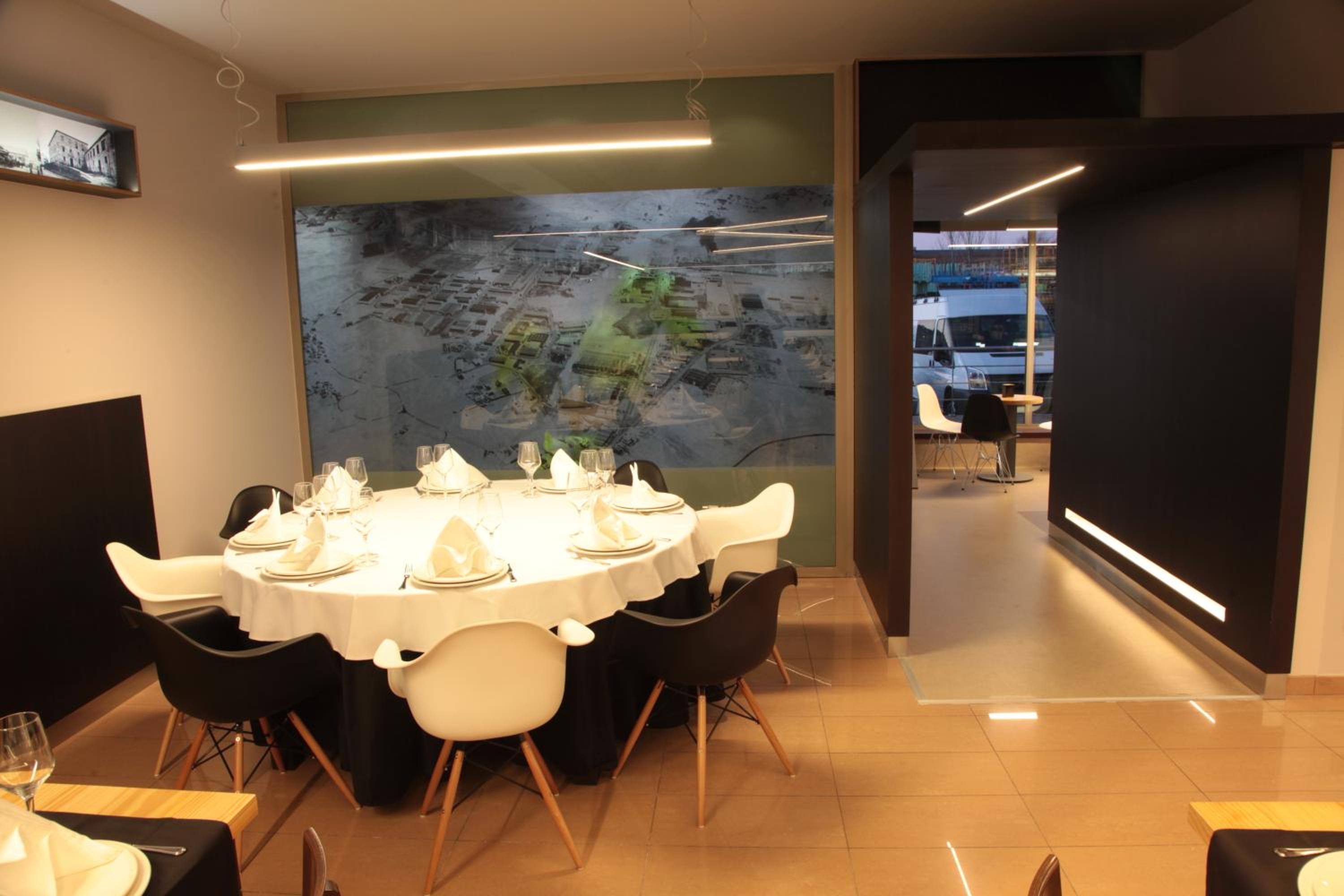 Restaurant-cafeteria