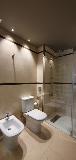 thumbnail: Bathroom