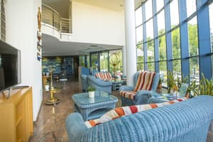 thumbnail: Reception hall