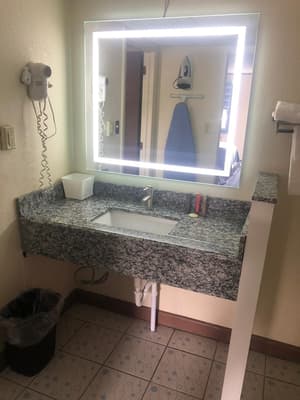 thumbnail: Bathroom