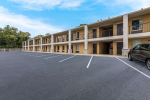 thumbnail: Exterior