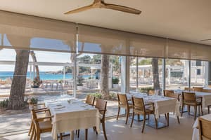 thumbnail: Restaurant