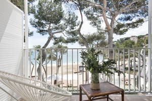 thumbnail: Balcony view