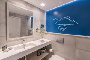 thumbnail: Bathroom sink