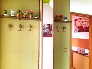 thumbnail: Interior detail