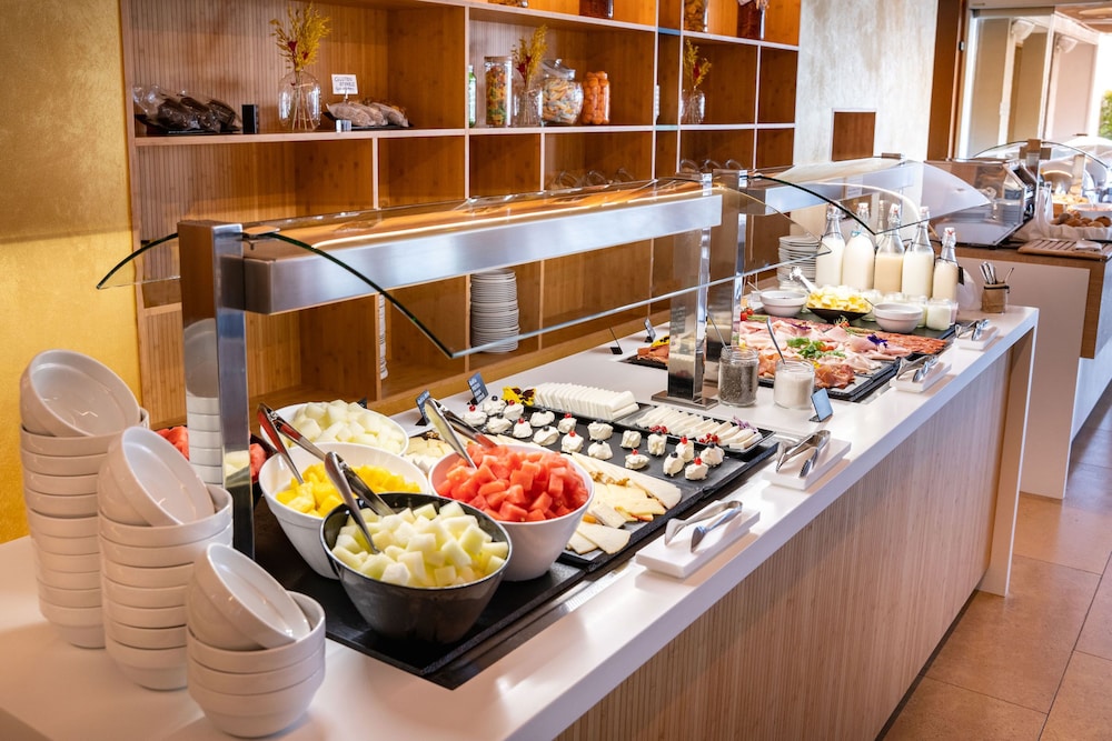 Restaurant-cafeteria