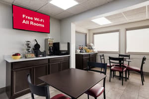 thumbnail: Breakfast area