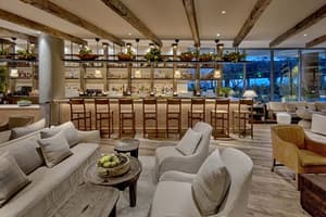 thumbnail: Bar (on property)