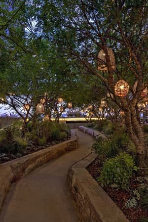 thumbnail: Exterior
