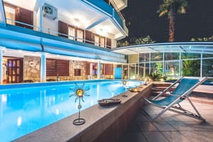 thumbnail: Pool